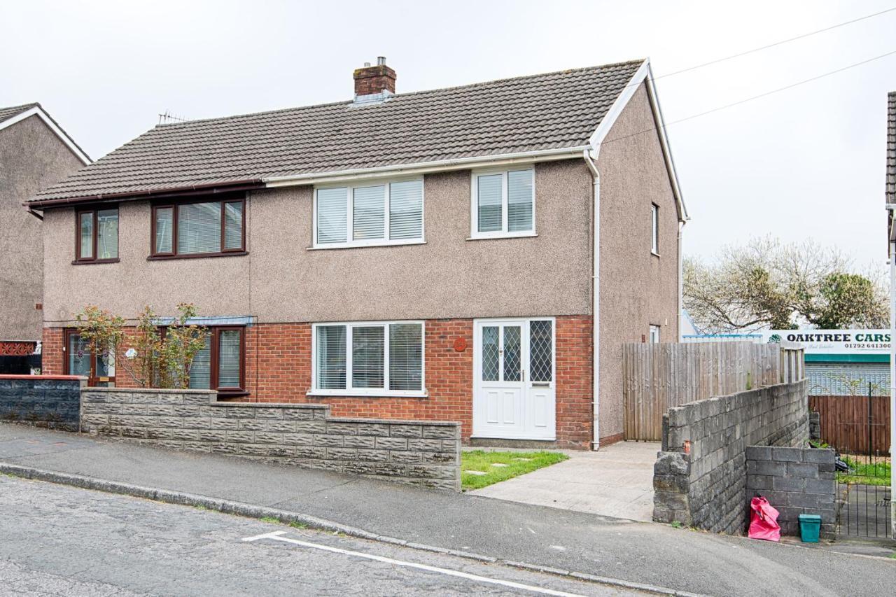 Off Road Parking, Garden, Smart Tv'S In All Rooms! Morriston Exterior photo